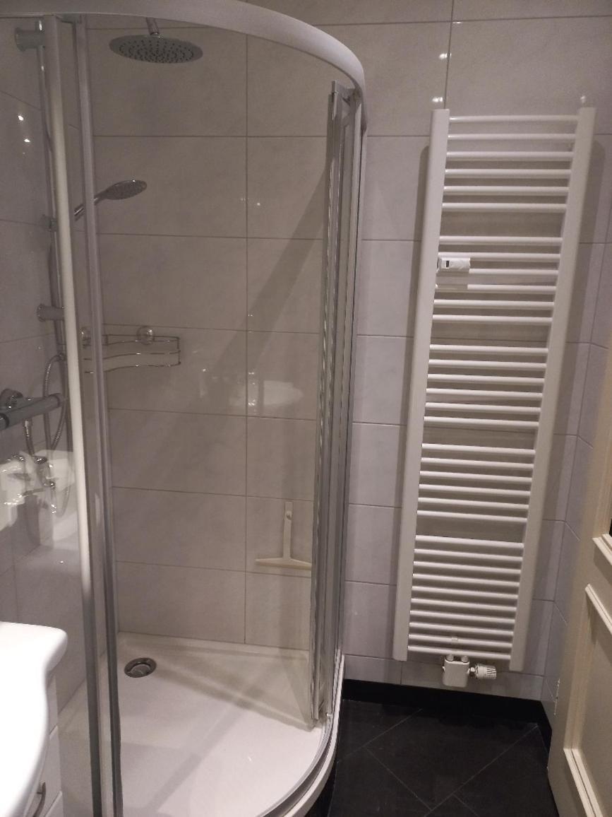 Brautroeckchen Apartamento Bullay Exterior foto