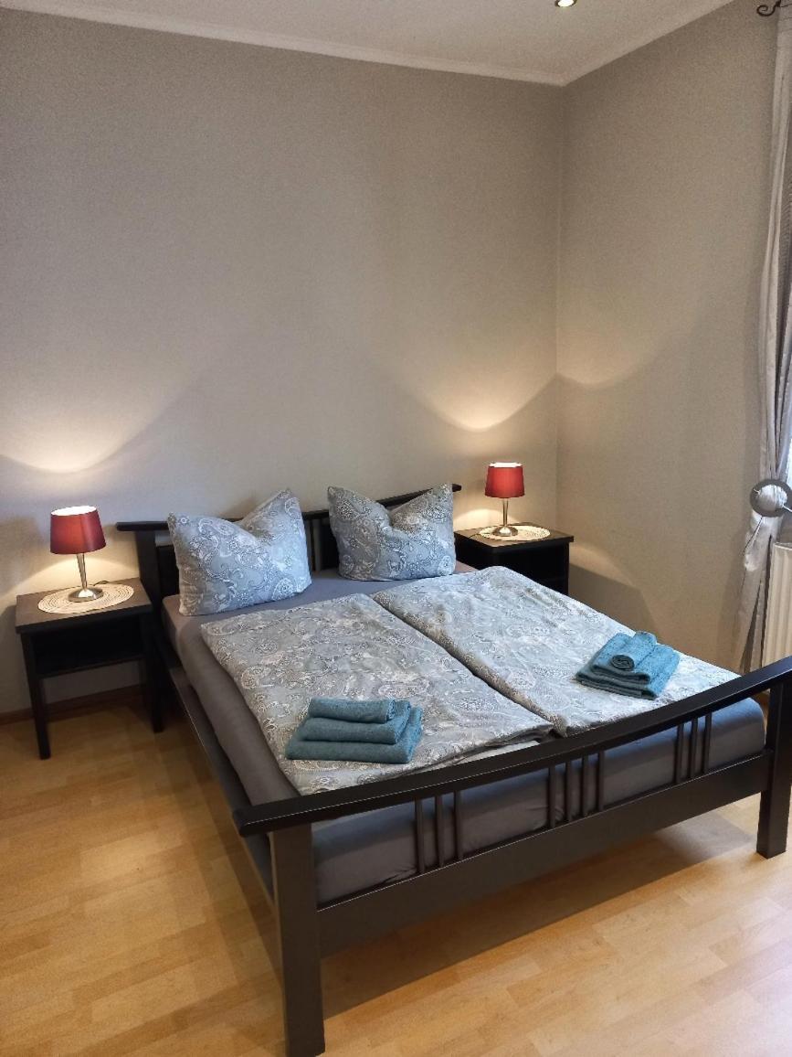 Brautroeckchen Apartamento Bullay Exterior foto
